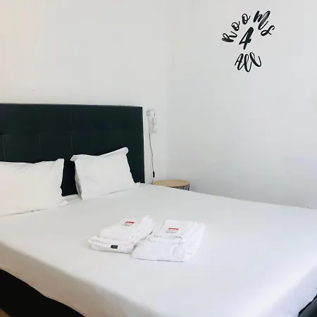 Rooms4all Πανσιόν