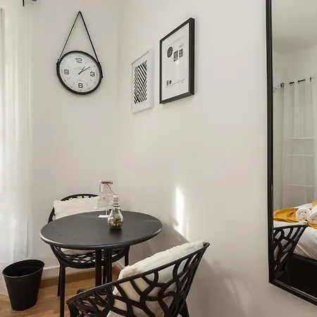 Rooms4all Pensión