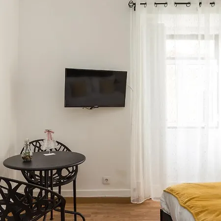 Rooms4all *
